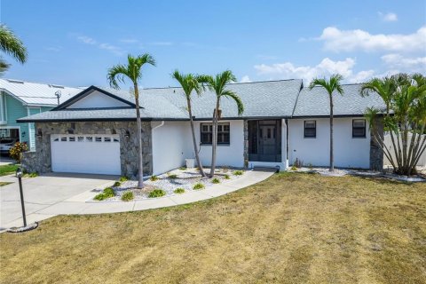 Villa ou maison à vendre à Apollo Beach, Floride: 4 chambres, 177.63 m2 № 1679529 - photo 7