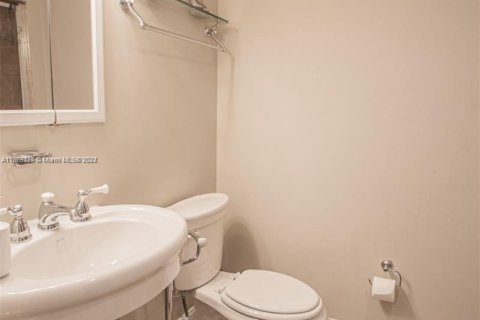 Casa en venta en Hollywood, Florida, 3 dormitorios, 135.64 m2 № 1959969 - foto 19