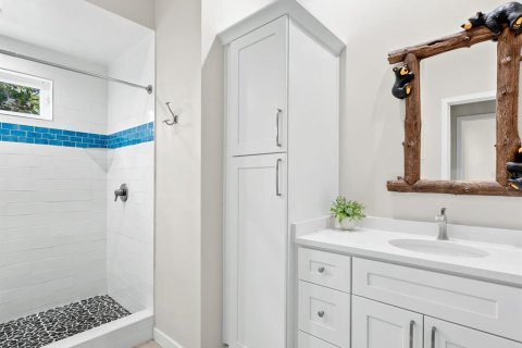 House in Sarasota, Florida 1 bedroom, 139.35 sq.m. № 1733162 - photo 17