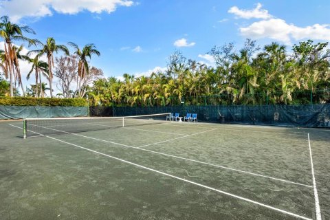 House in Sarasota, Florida 1 bedroom, 139.35 sq.m. № 1733162 - photo 8