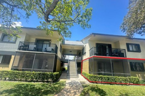 Condo in Deerfield Beach, Florida, 2 bedrooms № 1964900 - photo 16