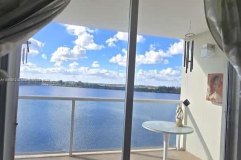 Copropriété à vendre à Miami, Floride: 1 chambre, 79.99 m2 № 1971326 - photo 29