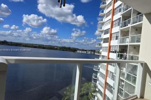 Copropriété à vendre à Miami, Floride: 1 chambre, 79.99 m2 № 1971326 - photo 10