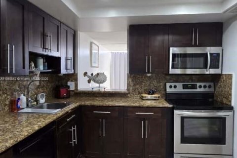 Copropriété à vendre à Miami, Floride: 1 chambre, 79.99 m2 № 1971326 - photo 11