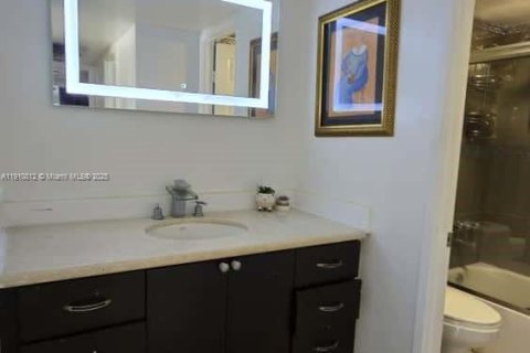 Copropriété à vendre à Miami, Floride: 1 chambre, 79.99 m2 № 1971326 - photo 24