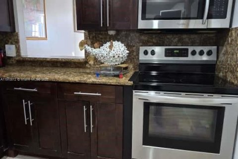 Copropriété à vendre à Miami, Floride: 1 chambre, 79.99 m2 № 1971326 - photo 13