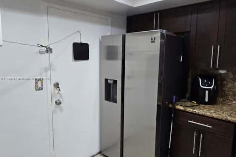 Copropriété à vendre à Miami, Floride: 1 chambre, 79.99 m2 № 1971326 - photo 14