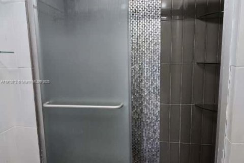 Copropriété à vendre à Miami, Floride: 1 chambre, 79.99 m2 № 1971326 - photo 30