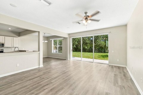 House in Hudson, Florida 3 bedrooms, 171.13 sq.m. № 2380451 - photo 5