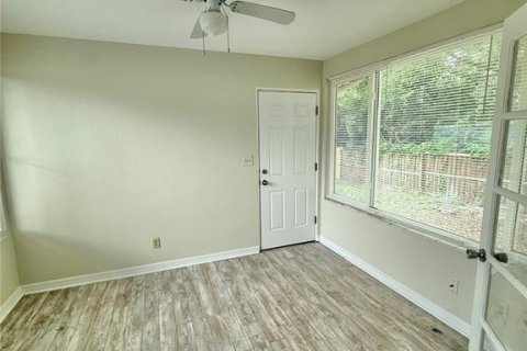 Villa ou maison à louer à Saint Petersburg, Floride: 2 chambres, 73.58 m2 № 2339412 - photo 6