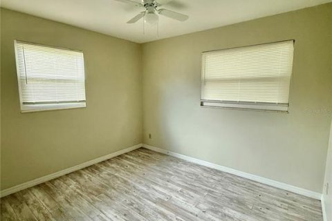 Villa ou maison à louer à Saint Petersburg, Floride: 2 chambres, 73.58 m2 № 2339412 - photo 10