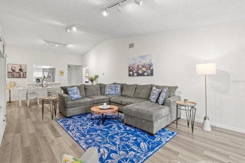 Condo in Bradenton, Florida, 2 bedrooms  № 1718810 - photo 16
