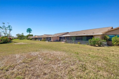 Condo in Bradenton, Florida, 2 bedrooms  № 1718810 - photo 28