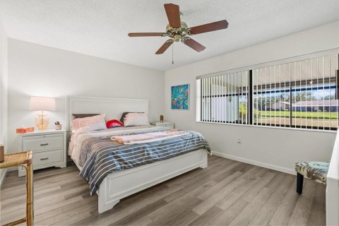 Condo in Bradenton, Florida, 2 bedrooms  № 1718810 - photo 17
