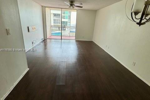 Copropriété à vendre à Lauderhill, Floride: 2 chambres, 88.26 m2 № 1979642 - photo 2