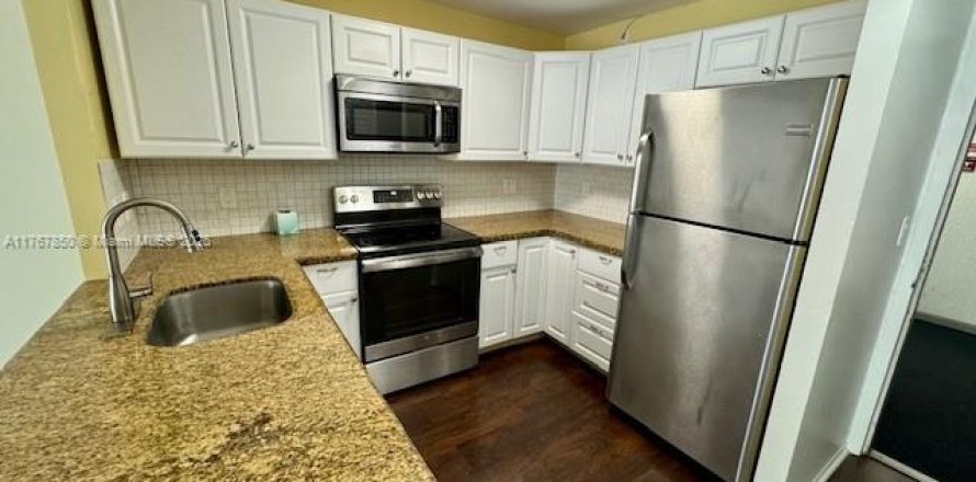 Condo à Lauderhill, Floride, 2 chambres  № 1979642