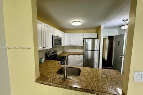 Copropriété à vendre à Lauderhill, Floride: 2 chambres, 88.26 m2 № 1979642 - photo 18