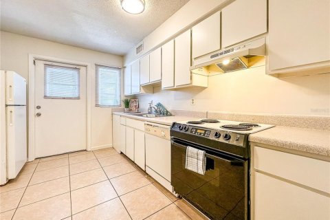 Appartement à louer à Orlando, Floride: 2 chambres, 80.36 m2 № 2399106 - photo 8