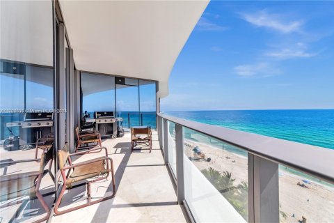 Condominio en venta en Sunny Isles Beach, Florida, 2 dormitorios, 134.43 m2 № 1694241 - foto 1