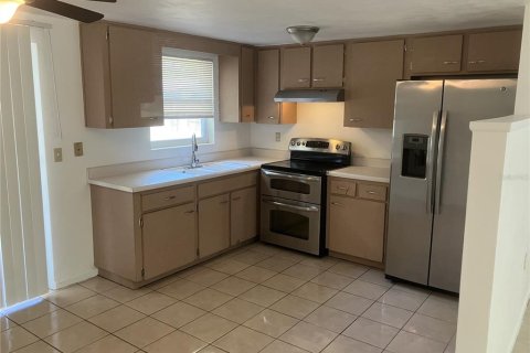 Casa en alquiler en Beverly Hills, Florida, 2 dormitorios, 80.27 m2 № 2148960 - foto 4