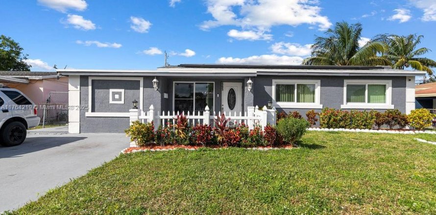 Casa en Pompano Beach, Florida 3 dormitorios, 129.13 m2 № 1860715