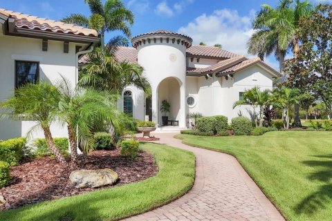 House in Lakewood Ranch, Florida 4 bedrooms, 369.57 sq.m. № 1919239 - photo 8