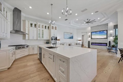 House in Lakewood Ranch, Florida 4 bedrooms, 369.57 sq.m. № 1919239 - photo 21