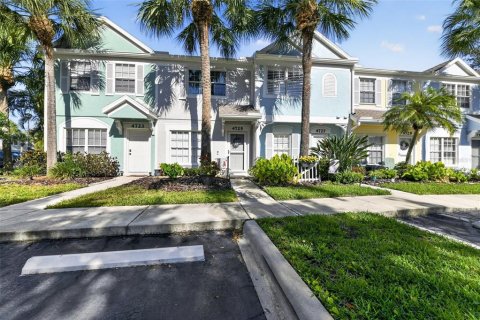 Townhouse in Bradenton, Florida 2 bedrooms, 100.33 sq.m. № 2205326