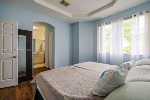 Touwnhouse à vendre à Homestead, Floride: 3 chambres, 146.04 m2 № 1941817 - photo 18