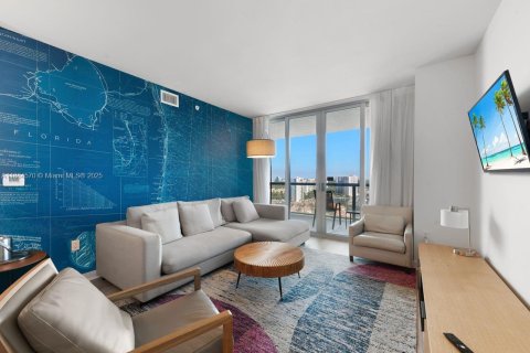 Condominio en venta en Hallandale Beach, Florida, 2 dormitorios, 95.5 m2 № 1930088 - foto 13