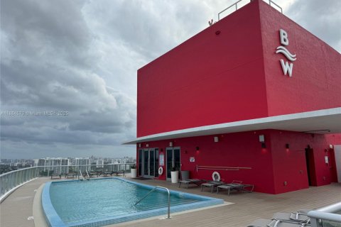 Condominio en venta en Hallandale Beach, Florida, 2 dormitorios, 95.5 m2 № 1930088 - foto 3