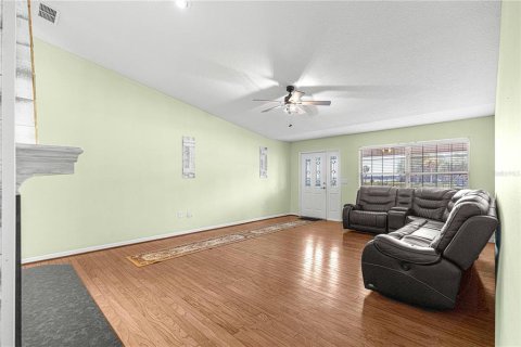 Condo in Leesburg, Florida, 3 bedrooms  № 2236106 - photo 7