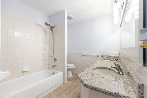 Condo in Leesburg, Florida, 3 bedrooms  № 2236106 - photo 17