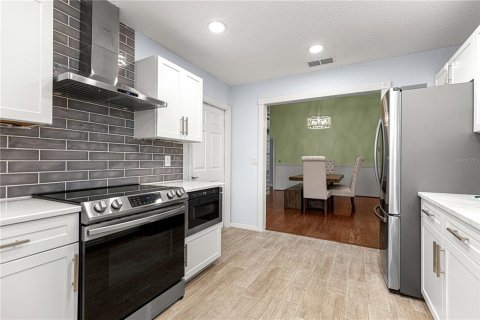Condo in Leesburg, Florida, 3 bedrooms  № 2236106 - photo 15