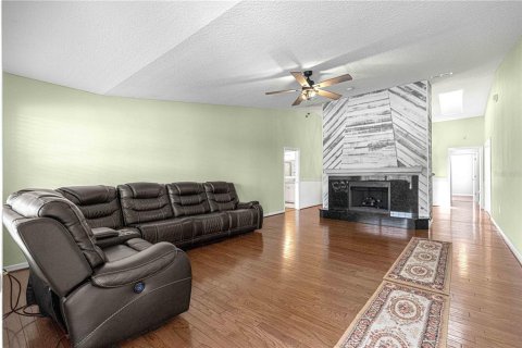Condo in Leesburg, Florida, 3 bedrooms  № 2236106 - photo 5