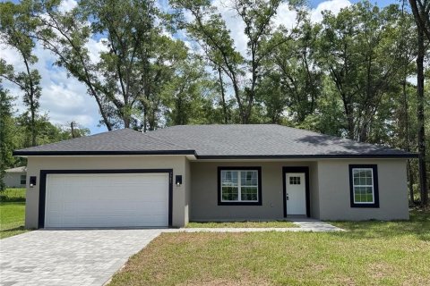 Villa ou maison à Citrus Springs, Floride 3 chambres, 127.83 m2 № 2201983