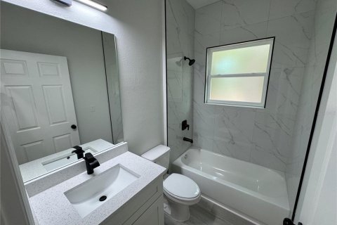 House in Citrus Springs, Florida 3 bedrooms, 127.83 sq.m. № 2201983 - photo 20