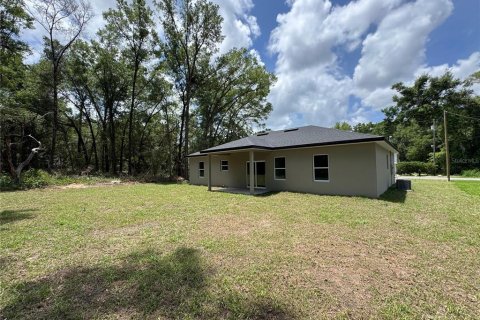 House in Citrus Springs, Florida 3 bedrooms, 127.83 sq.m. № 2201983 - photo 9