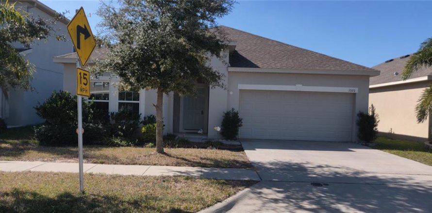 House in Haines City, Florida 3 bedrooms, 137.59 sq.m. № 1832943