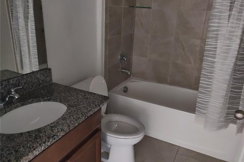 House in Haines City, Florida 3 bedrooms, 137.59 sq.m. № 1832943 - photo 10