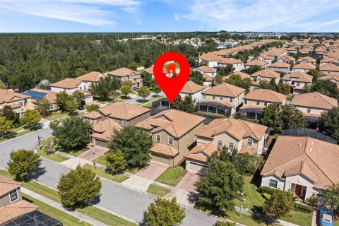 House in Davenport, Florida 6 bedrooms, 321.91 sq.m. № 2128271 - photo 4