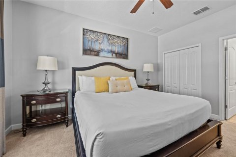 House in Davenport, Florida 6 bedrooms, 321.91 sq.m. № 2128271 - photo 25