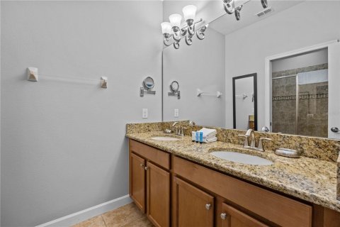 House in Davenport, Florida 6 bedrooms, 321.91 sq.m. № 2128271 - photo 26