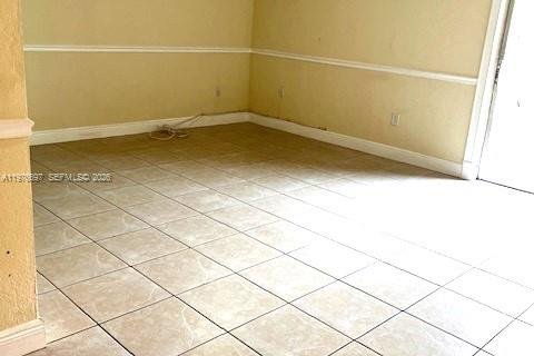 Купить кондоминиум в Майами, Флорида 1 спальня, 70.61м2, № 2050991 - фото 5