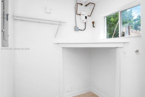 Immobilier commercial à vendre à Miami, Floride № 2002755 - photo 13