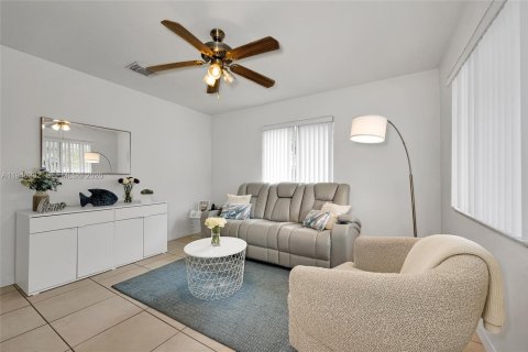 Immobilier commercial à vendre à Miami, Floride № 2002755 - photo 27