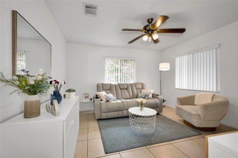 Immobilier commercial à vendre à Miami, Floride № 2002755 - photo 28