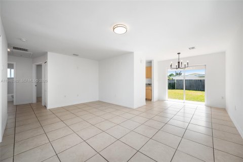 Immobilier commercial à vendre à Miami, Floride № 2002755 - photo 6