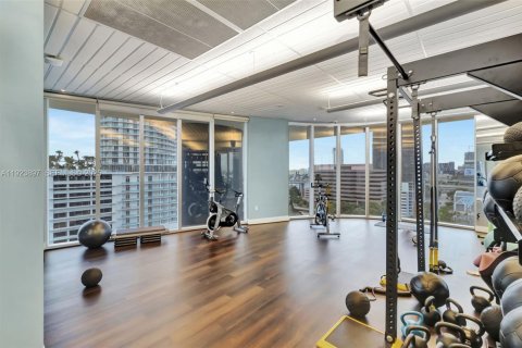 Copropriété à louer à Miami, Floride: 2 chambres, 120.77 m2 № 1982318 - photo 21