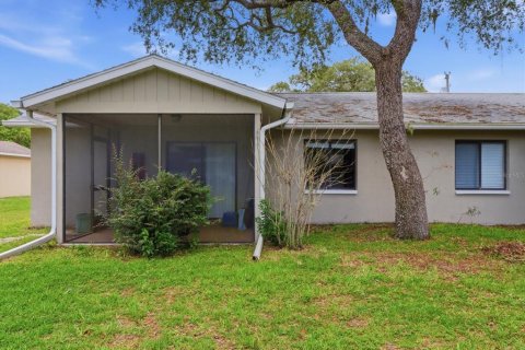 Immobilier commercial à vendre à Spring Hill, Floride: 4 chambres, 187.48 m2 № 2149262 - photo 26